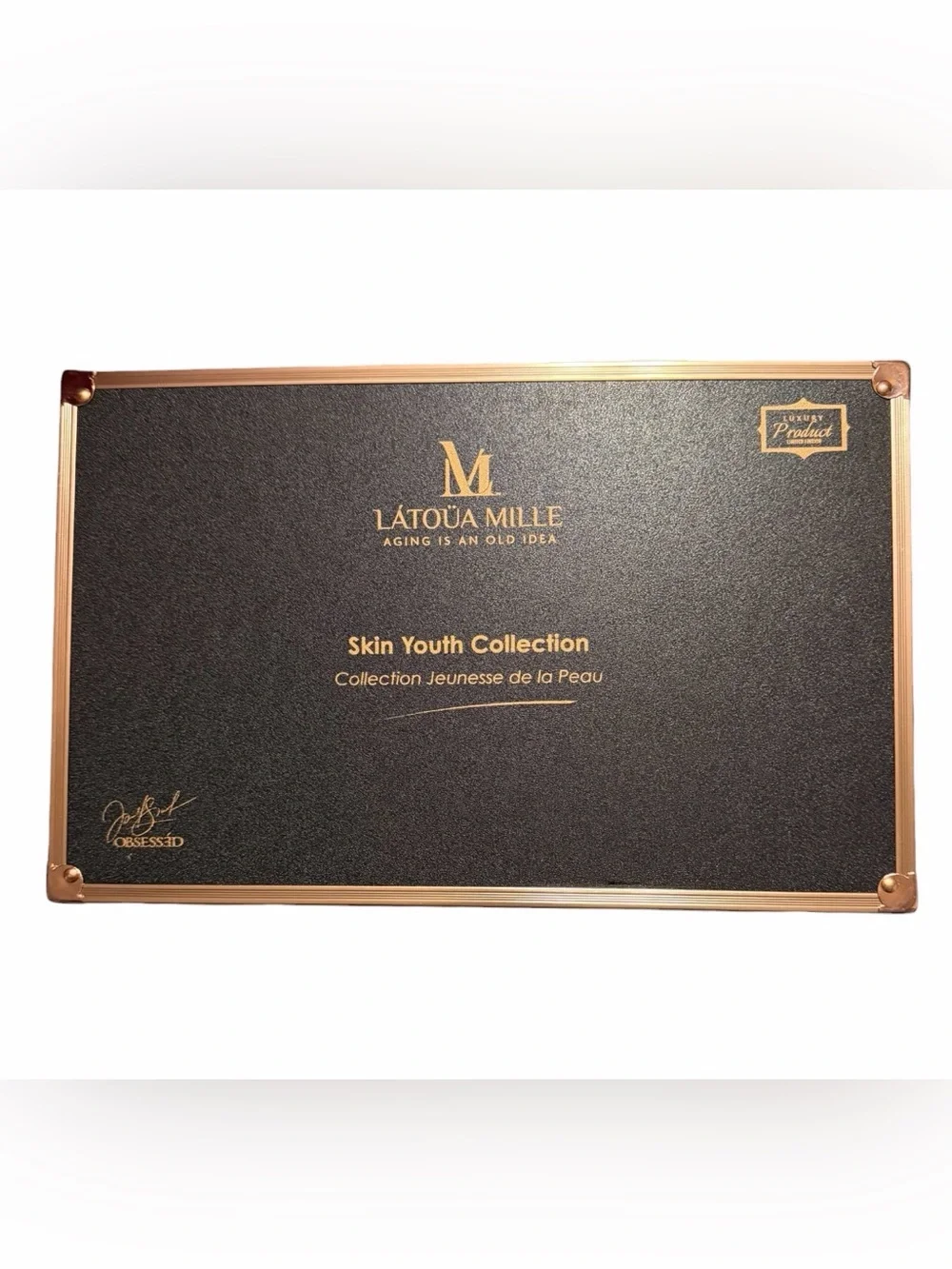 LÁTOÜA MILLE Skin Youth Collection New